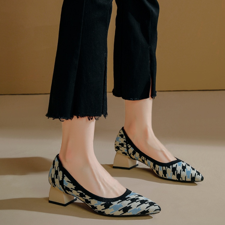 Scarpin Salto Bloco Confortável em Malha Tricô - Lais