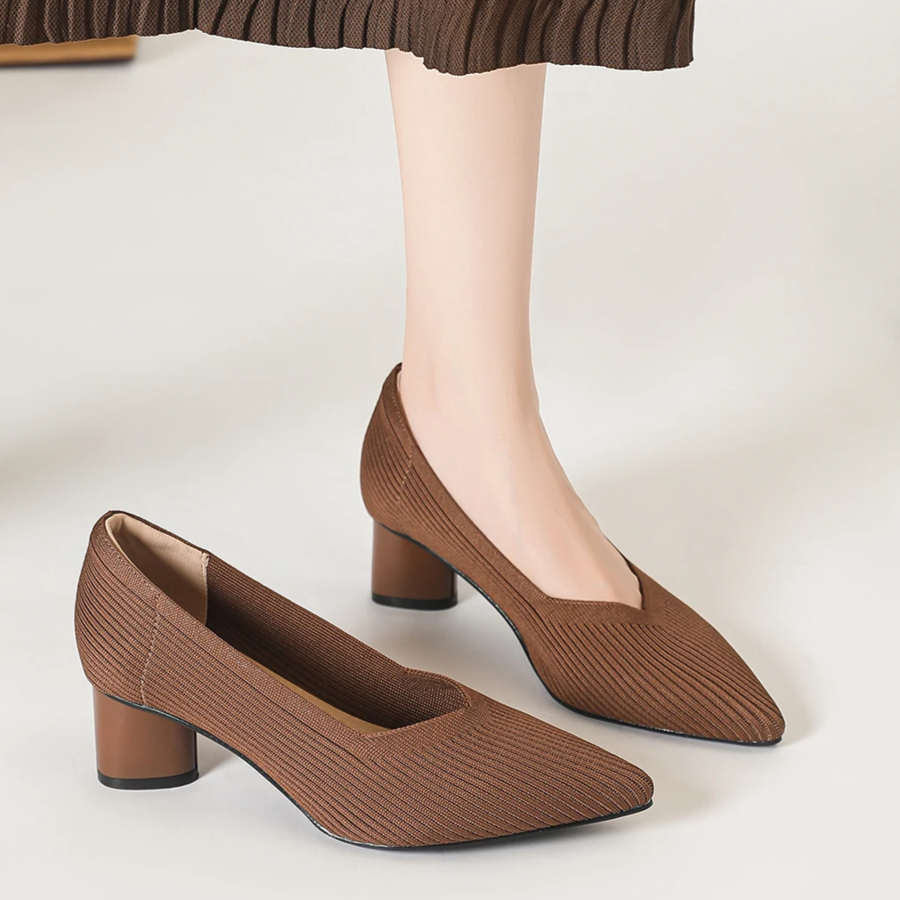 Scarpin Salto Bloco Confortável em Malha Tricô - Hazel