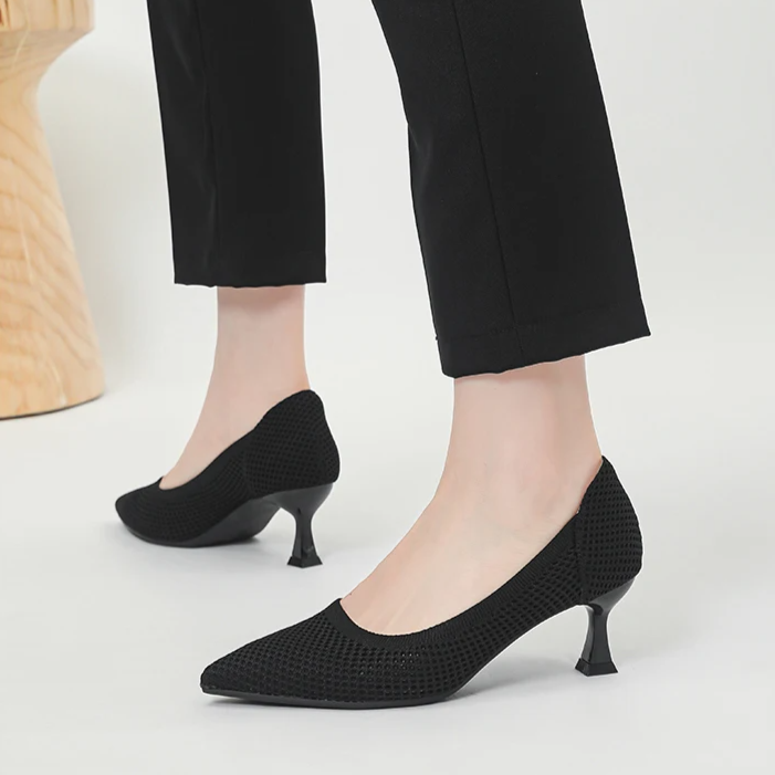 Scarpin Salto Médio Confortável em Malha Tricô - Lara
