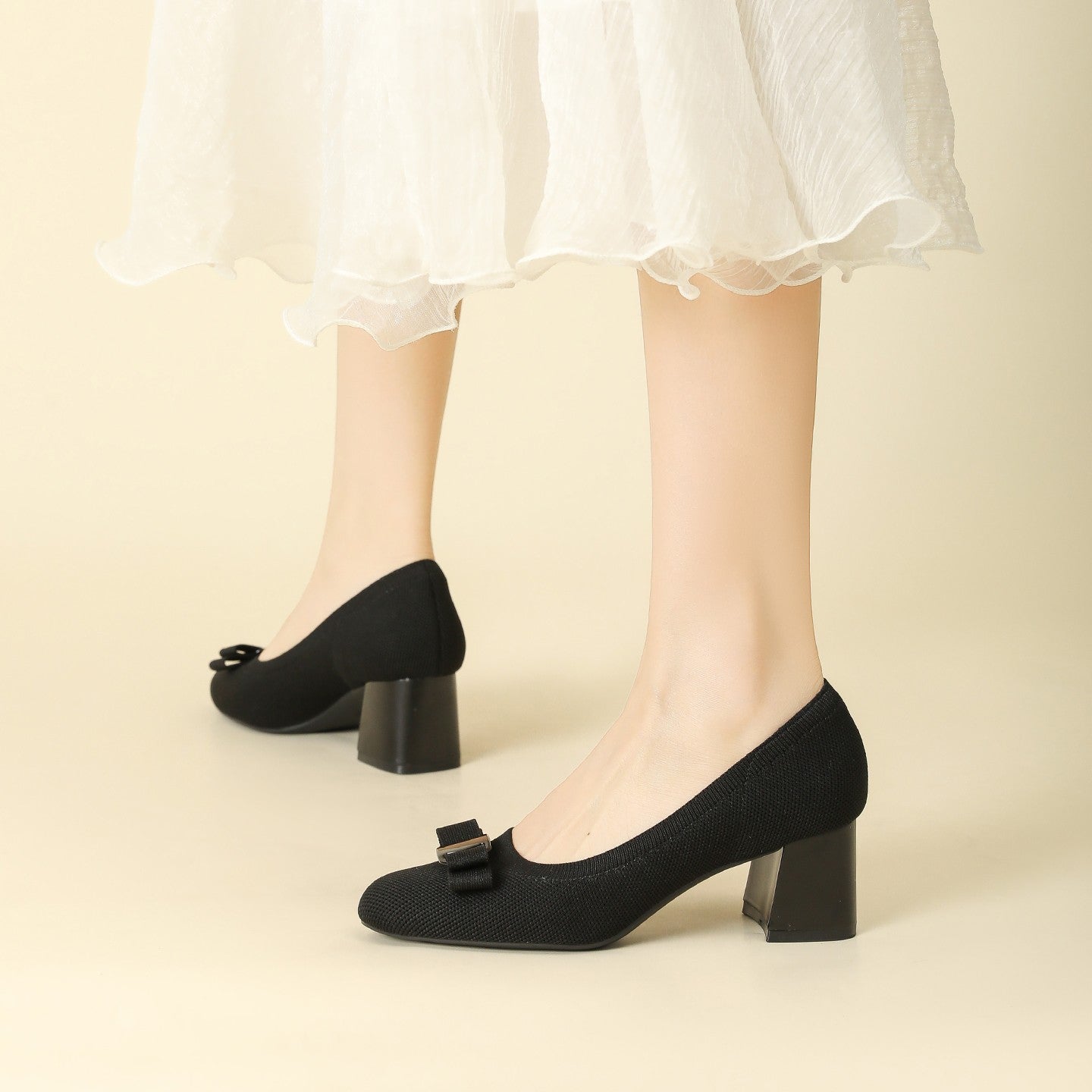 Scarpin Salto Bloco Confortável em Malha Tricô – Valerie