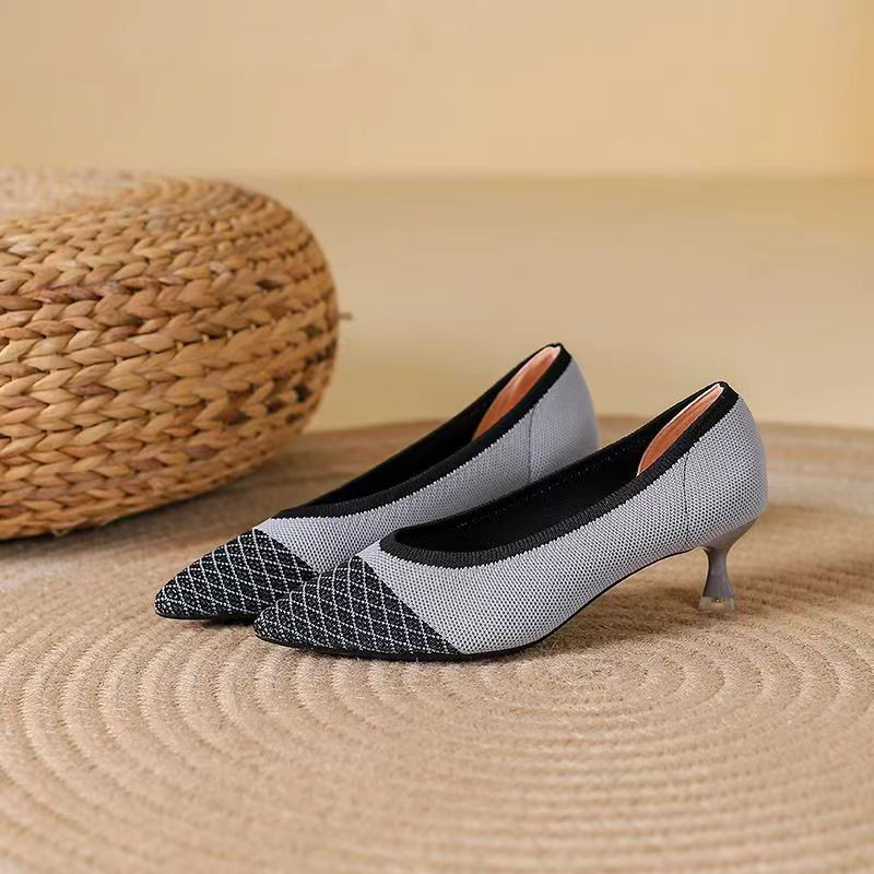 Scarpin Salto Kitten Confortável em Malha Tricô - Alissa