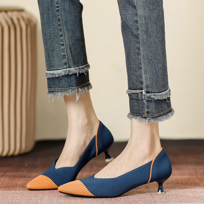 Scarpin Salto Kitten Confortável em Malha Tricô - Grace