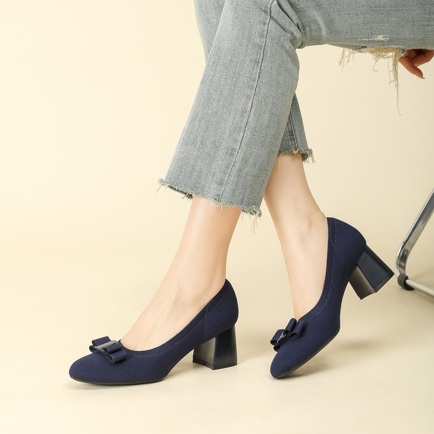 Scarpin Salto Bloco Confortável em Malha Tricô – Valerie