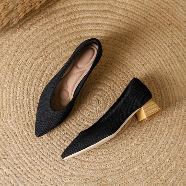 Scarpin Salto Bloco Confortável em Malha Tricô - Tania