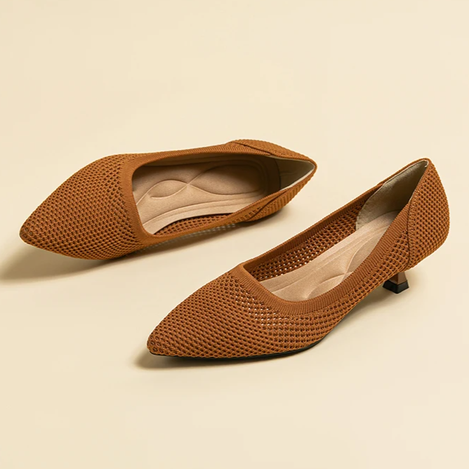 Scarpin Salto Kitten Confortável em Malha Tricô - Leandra