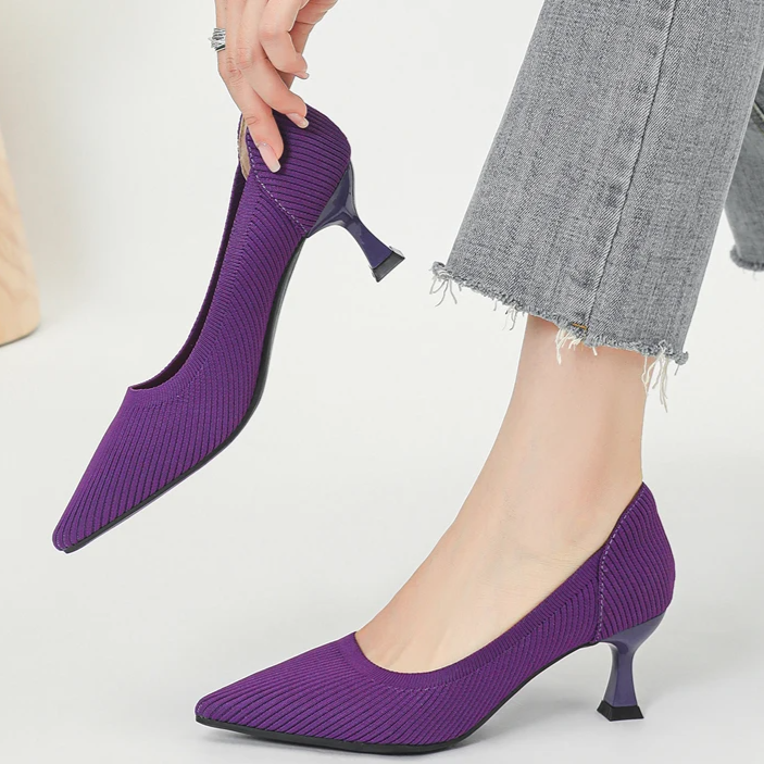 Scarpin Salto Médio Confortável em Malha Tricô - Clara