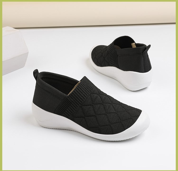 Sapato Slip-On Anabela em Malha Tricô Acolchoada - Sibel
