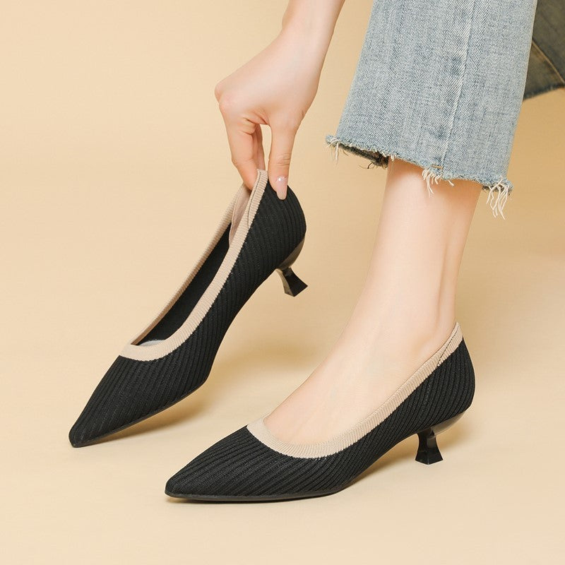 Scarpin Salto Kitten Confortável em Malha Tricô - Elara