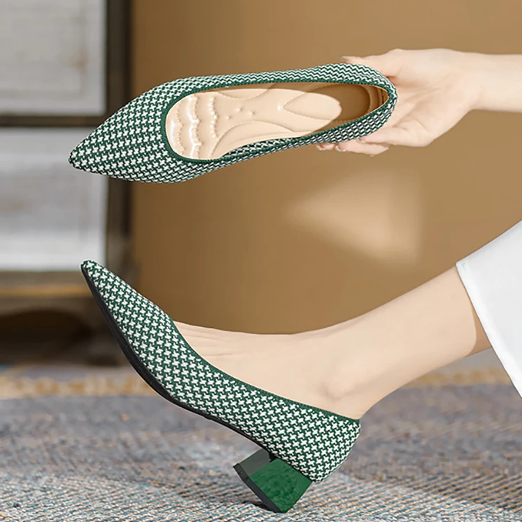 Scarpin Salto Bloco Confortável em Malha Tricô - Ella